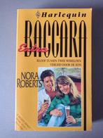 Nora Roberts - Kloof tussen twee werelden & Verleid door de, Ophalen of Verzenden, Gelezen