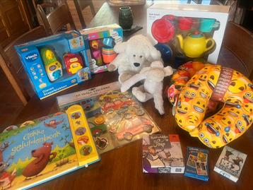 Speelgoed pakket voor jonge kinderen  beschikbaar voor biedingen