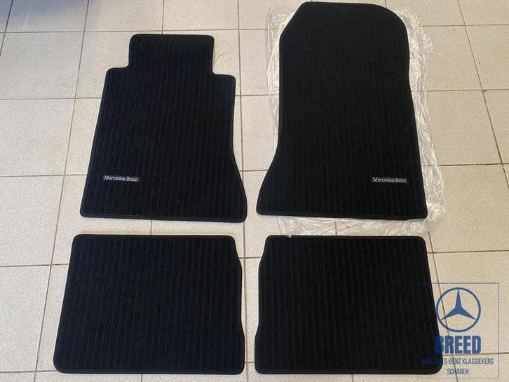 NOS mattenset zwart rips Mercedes-Benz W124 S124 origineel, Auto-onderdelen, Interieur en Bekleding, Mercedes-Benz, Nieuw, Ophalen of Verzenden