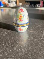 Coquetier en porcelaine de Limoge, Enlèvement ou Envoi