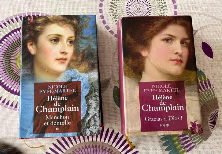 Lot de 2 livres  Hélène de Champlain, Livres, Romans, Comme neuf, Enlèvement ou Envoi