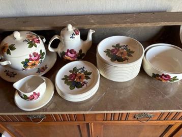 Servies met bloemen, Neuf, Enlèvement, Autres types, Autres matériaux