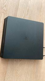 PlayStation 4 met 2 bakjes en een turtle beach headset, Games en Spelcomputers, 500 GB, Met 2 controllers, Ophalen of Verzenden