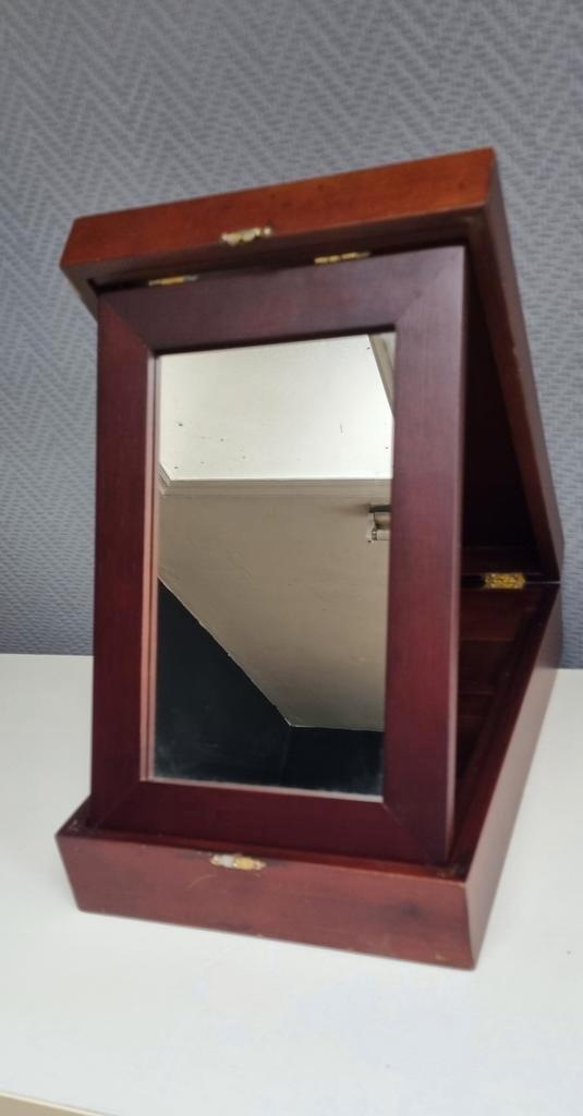 Ancienne boîte à bijoux en bois avec, Handtassen en Accessoires, Beautycases, Gebruikt, Hardcase, Bruin, Met spiegeltje(s), Ophalen