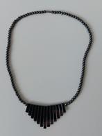 2 colliers fantaisie de perles noires, Handtassen en Accessoires, Kettingen, Kunststof, Gebruikt, Ophalen of Verzenden, Zwart