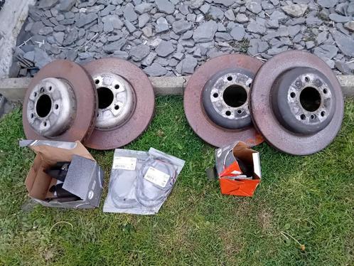 Remschijven F10 F11, Auto-onderdelen, Remmen en Aandrijving, BMW, Ophalen