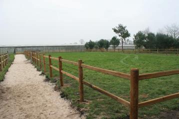 Omheining, afrastering, weideafsluiting, poorten, hekken beschikbaar voor biedingen