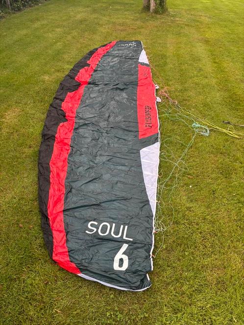 Flysurfer Soul 6m en 10m en CoreXR6  8m, Watersport en Boten, Kitesurfen, Gebruikt, Kite, Ophalen