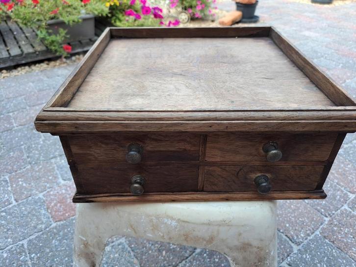 Antiek eiken spoelen kabinet, Antiek en Kunst, Antiek | Meubels | Tafels, Ophalen