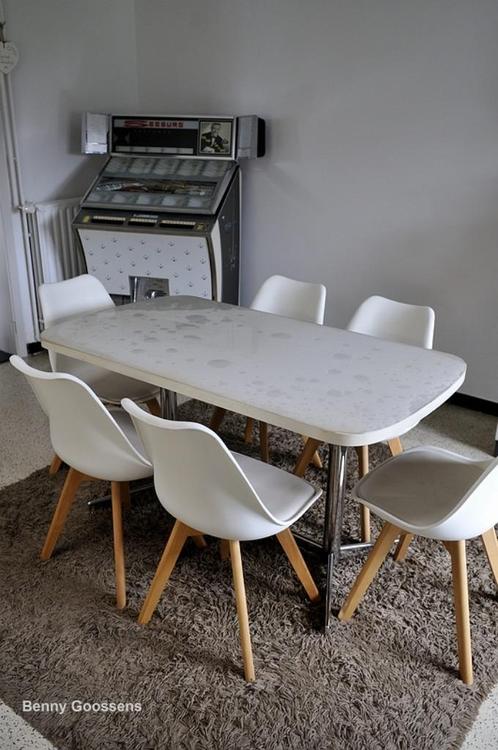 Vintage Space Age keukentafel in zeer mooie staat, Antiek en Kunst, Curiosa en Brocante, Ophalen