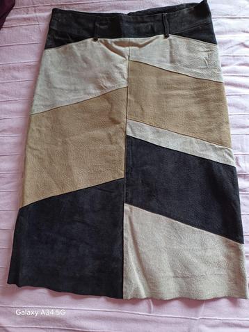 Jupe en cuir WE - chaude et élégante beschikbaar voor biedingen