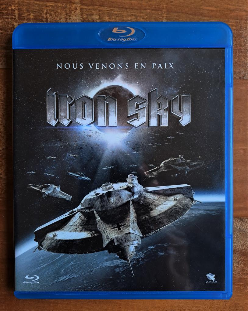Iron Sky - Blu-ray - Timo Vuorensola, Ophalen of Verzenden, Gebruikt, Science Fiction en Fantasy