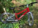 Woom 4, Fietsen en Brommers, Ophalen, Gebruikt, Woom, Verstelbare zitting