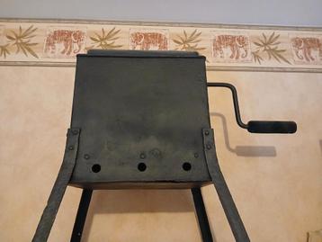 Oude trommel koffiebrander (kolen) beschikbaar voor biedingen