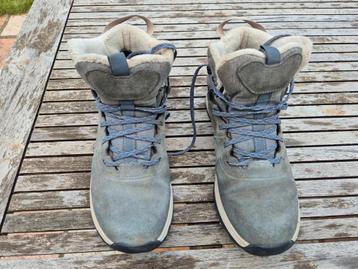 Warme en waterdichte schoenen 38. beschikbaar voor biedingen