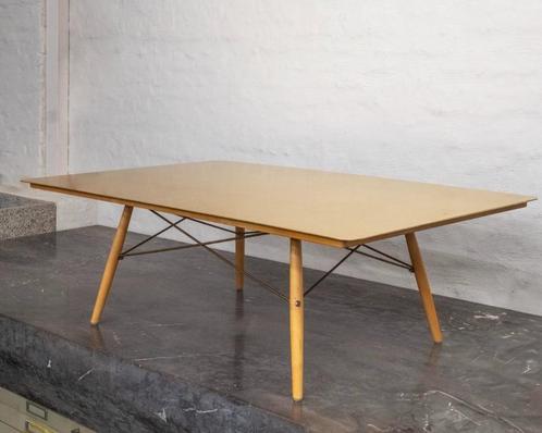 Gold Leaf Herman Miller Eames Coffee Table X vitra cassina, Huis en Inrichting, Tafels | Bijzettafels, Ophalen