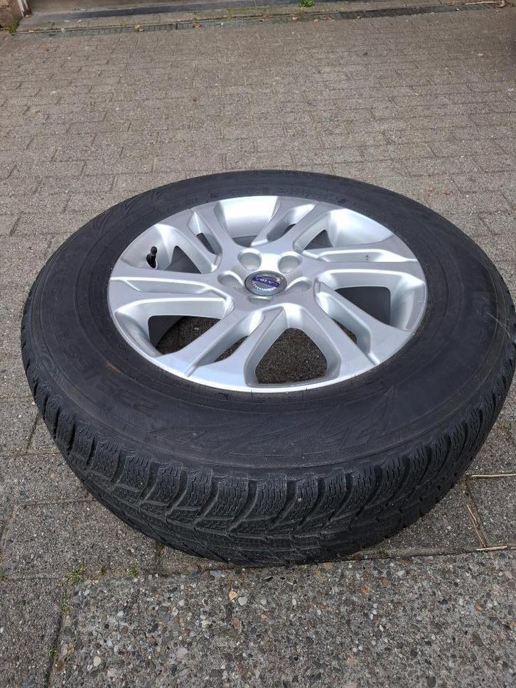 Winterbanden Nokian, inclusief originele velgen, Auto-onderdelen, Banden en Velgen, Velg(en), Winterbanden, 17 inch, 235 mm, Terreinwagen