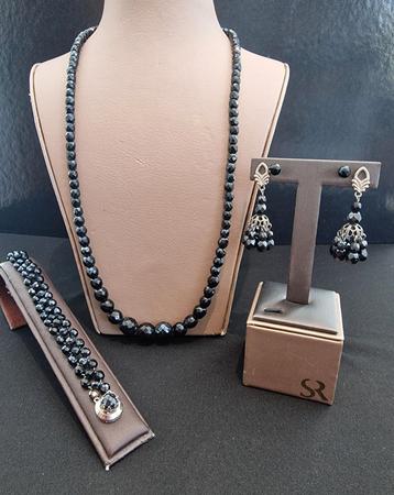 set Hematite Sparkle wrap armband / ketting /2paar oorbellen beschikbaar voor biedingen