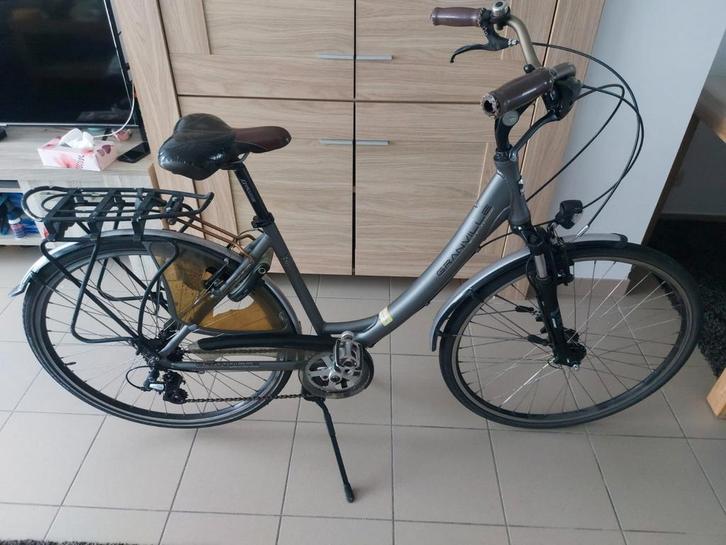 Te koop damesfiets granville a.sb. geen koerir, Fietsen en Brommers, Fietsen | Dames | Sportfietsen en Toerfietsen, Zo goed als nieuw