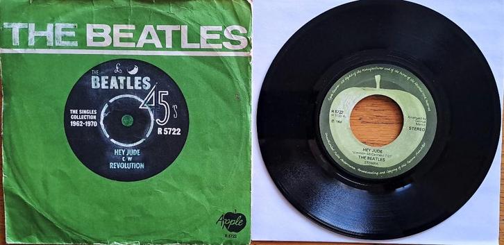 THE BEATLES - Hey Jude / Revolution ( 45T Beat ), CD & DVD, Vinyles | Pop, Enlèvement ou Envoi