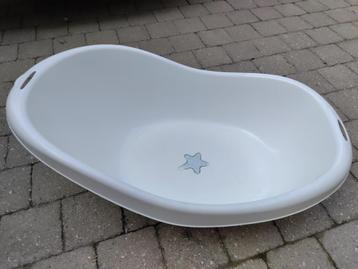 Baignoire ergonomique de grande dimension pour bébé beschikbaar voor biedingen