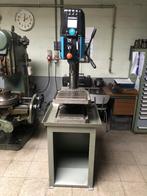 Boormachine IBARMIA KS 18, Doe-het-zelf en Bouw, Gereedschap | Boormachines, Ophalen of Verzenden, Zo goed als nieuw, 600 watt of meer