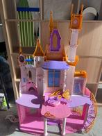 Château de princesse avec accessoires, Enfants & Bébés, Maison de poupées, Enlèvement, Utilisé