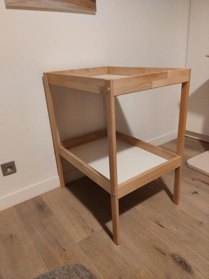 SNIGLAR VERZORGINGSTAFEL IKEA, Kinderen en Baby's, Kinderkamer | Commodes en Kasten, Zo goed als nieuw, Commode, Ophalen
