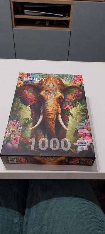 Puzzel 1000 stukken  beschikbaar voor biedingen