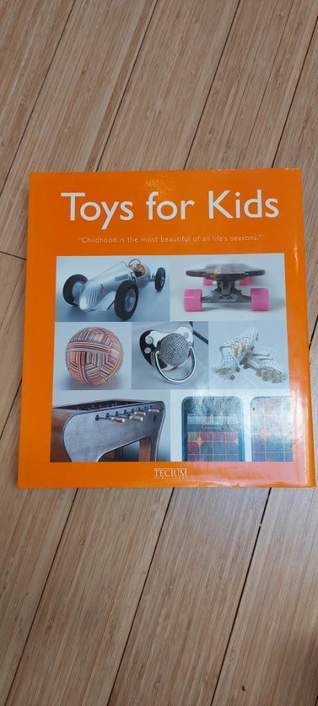 Toys for kids, Boeken, Kunst en Cultuur | Fotografie en Design, Zo goed als nieuw, Ophalen of Verzenden