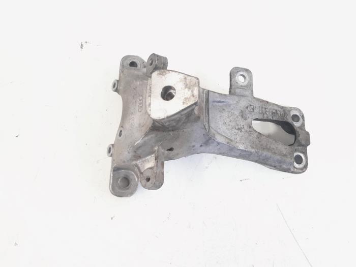 Support moteur d'un Audi A6, Autos : Pièces & Accessoires, Suspension & Châssis, Audi, Utilisé, 3 mois de garantie, Enlèvement ou Envoi