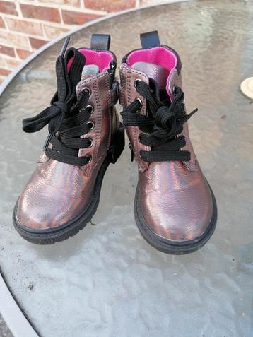 Te koop hoge kinderschoenen MT 23 beschikbaar voor biedingen