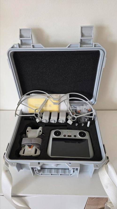 DJI Mini 3 Pro Nieuw! + 3 batterijen + Koffer + Accessoires, Audio, Tv en Foto, Drones, Zo goed als nieuw, Drone met camera, Ophalen of Verzenden