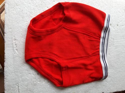 rode open slip maat 8 jaar - 36 Dulcia, Kinderen en Baby's, Kinderkleding | Maat 128, Nieuw, Jongen, Nacht- of Onderkleding, Ophalen of Verzenden