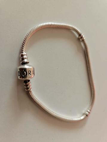 Pandora armband beschikbaar voor biedingen
