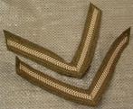 WW2 Britse Lance Corporal strepen, Collections, Emblème ou Badge, Armée de terre, Enlèvement ou Envoi
