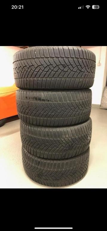 Bandenset - Goodyear bandenmaat 255/40R19 100V beschikbaar voor biedingen