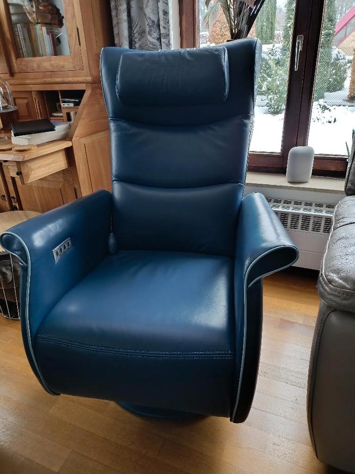 FAUTEUIL RELAX ÉLECTRIQUE EN CUIR, Maison & Meubles, Fauteuils, Comme neuf, Cuir, 50 à 75 cm, Moins de 75 cm, Enlèvement