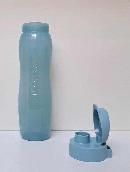 Tupperware Bouteille - EcoPlus « Slim » 1 Litre - Bleu, Maison & Meubles, Cuisine| Tupperware, Neuf, Bleu, Enlèvement ou Envoi