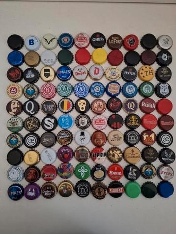 100 x kroonkurken van verschillende biermerken en brouwerij beschikbaar voor biedingen