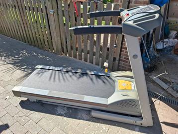 Zeer degelijke loopband beschikbaar voor biedingen