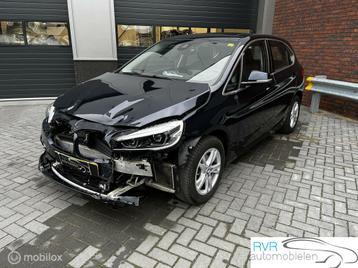 BMW 2-serie Active Tourer 218i Executive, Auto's, BMW, Monovolume, Gebruikt, Zwart, Lichtsensor