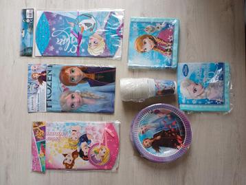 Frozen versiering voor feestje beschikbaar voor biedingen