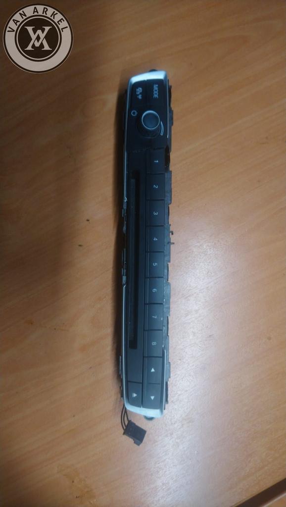 bmw f serie radio bediening panneel 6832880, Auto diversen, Autoradio's, Ophalen of Verzenden