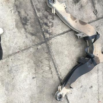 Mercedes W126 560 SEL 1987  Achter Subframe beschikbaar voor biedingen