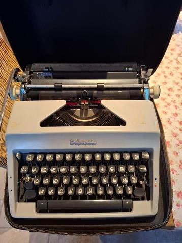schrijfmachine Olympia, Enlèvement ou Envoi, Comme neuf