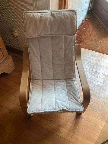 Petit fauteuil d’enfant beschikbaar voor biedingen