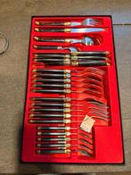 Set de couverts veritable laguiole, Huis en Inrichting, Keuken | Bestek, Ophalen of Verzenden, Zo goed als nieuw