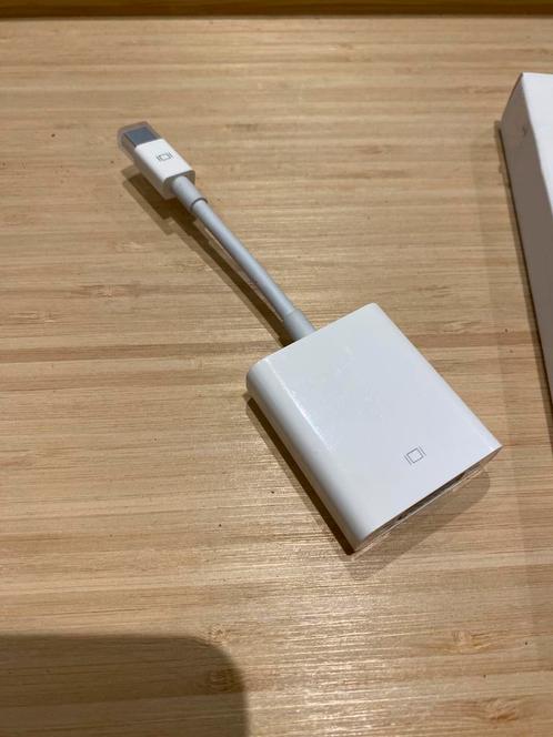 Apple MB572Z/B, Computers en Software, Pc- en Netwerkkabels, Gebruikt, Ophalen of Verzenden