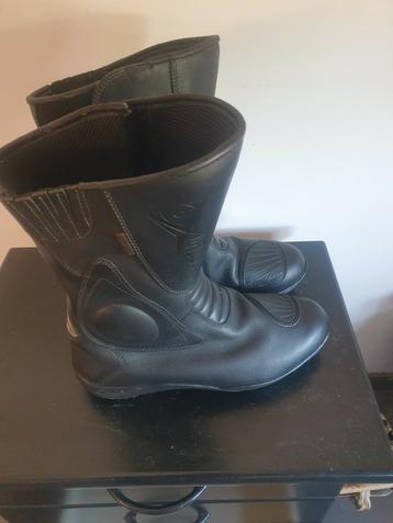 Te koop wegens verhuizing !!  beschikbaar voor biedingen